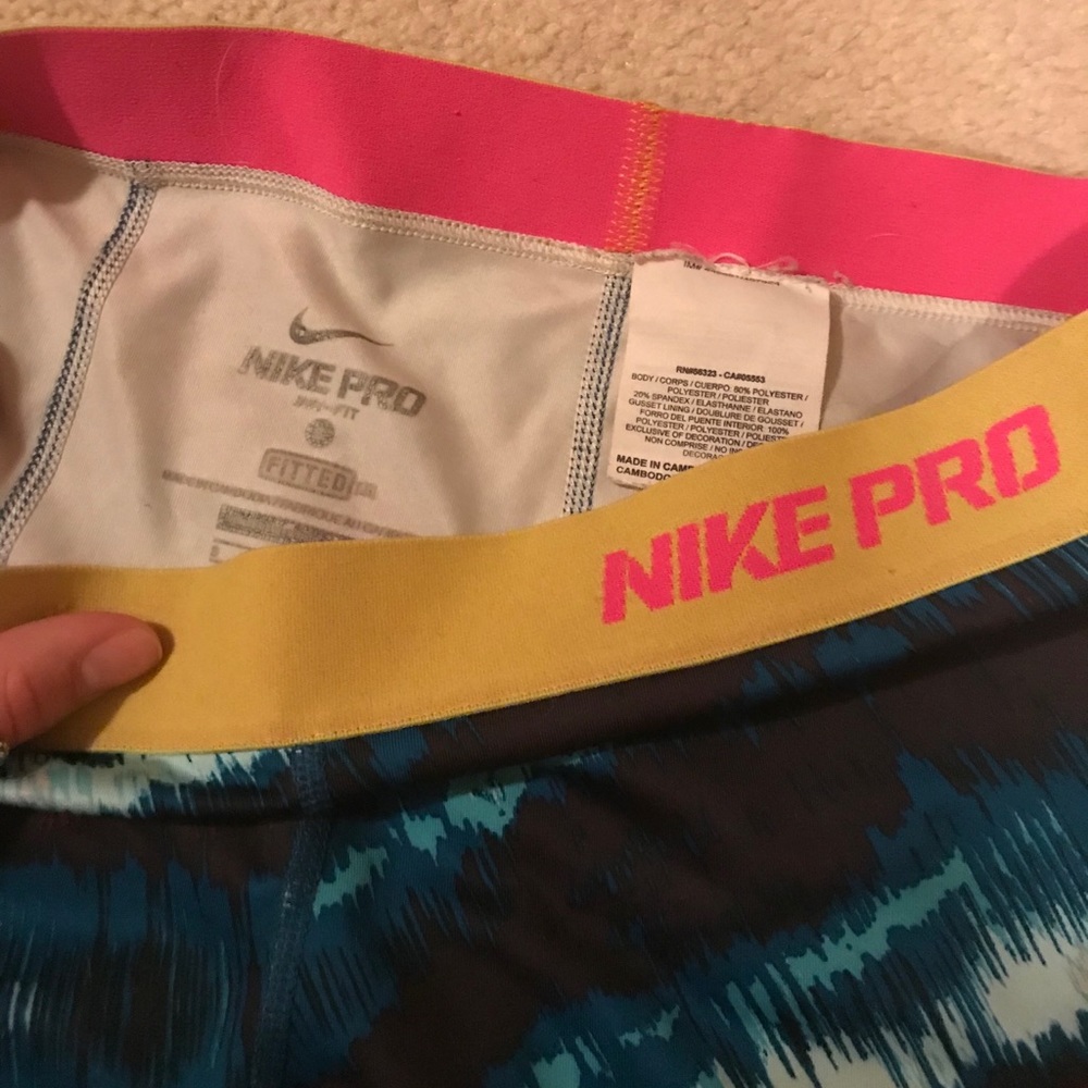 Capri Nike Pro - Picture 4 of 4